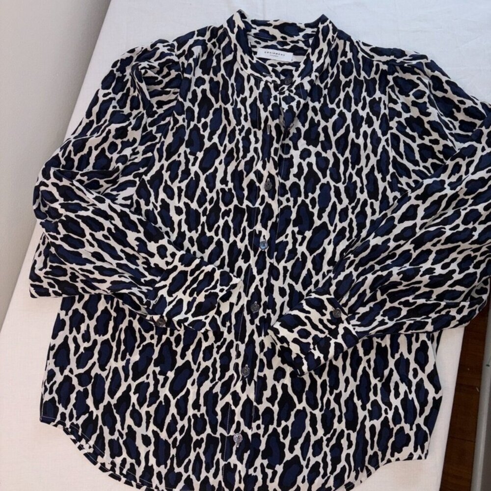 Equipment Collarless Oversize Cuff Silk Shanton Shirt Navy Blouse Size Small - Picture 3 of 13